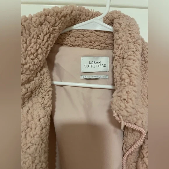 UO Pink Teddy Jacket - Picture 3 of 4